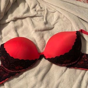 Torrid bra red size 46C